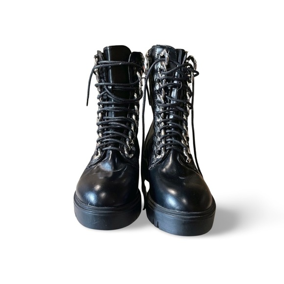 Kendall & Kylie Shiny Black Combat Boots – Lace-Up Platform – Size 8 - Picture 3 of 6